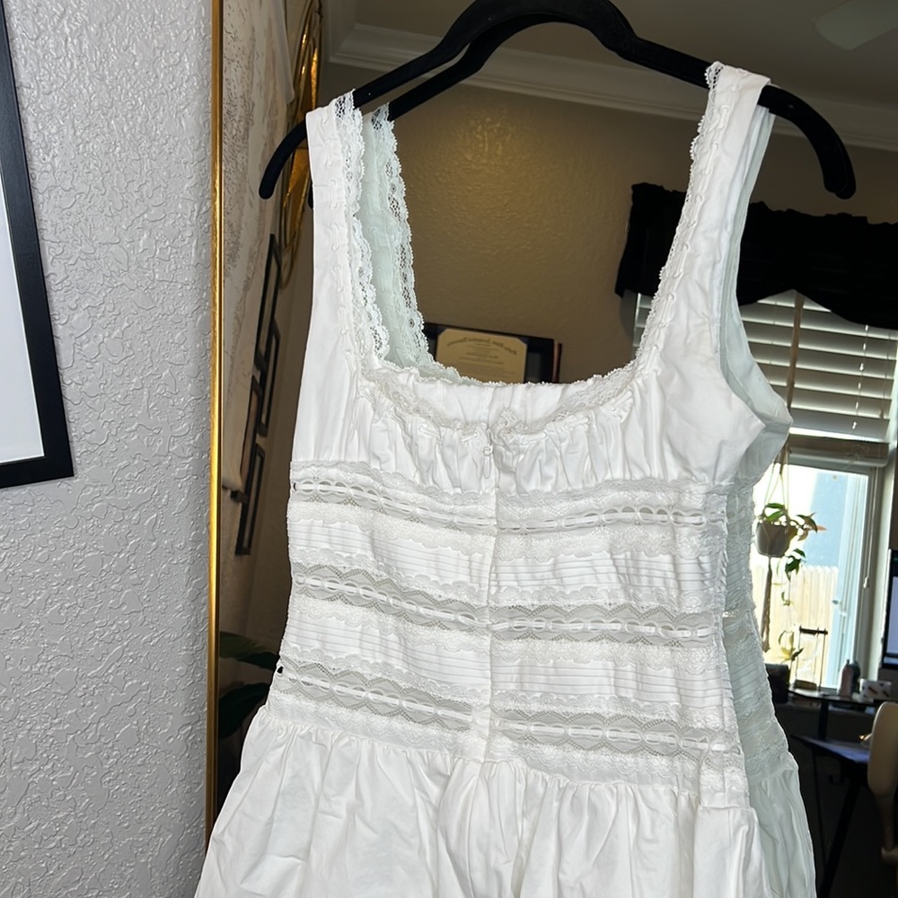HOUSE OF CB 'Tiffani' White Lace Trim Mini Dress - Picture 12 of 12